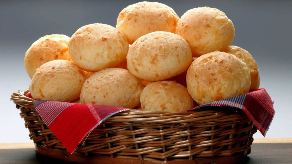 44 pao de queijo