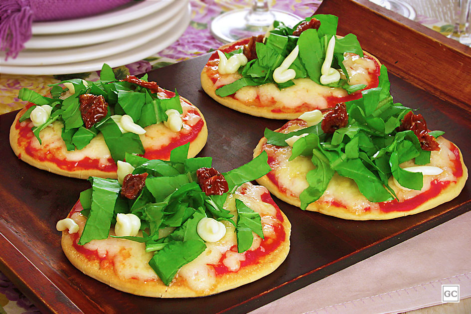 minipizza rucula tomate seco 1